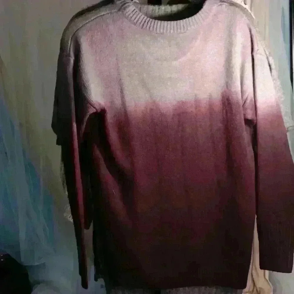 Simply Vera Vera Wang purple to wine ombre sweater long sleeve - Picture 2 of 5